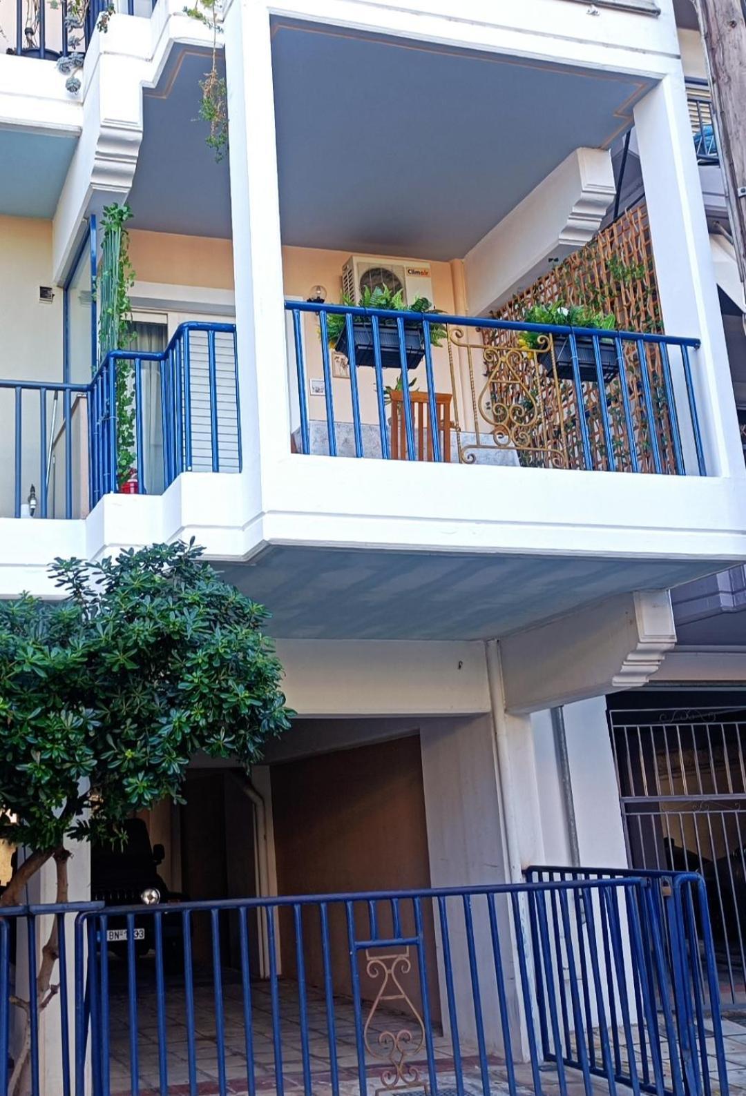 Central Sweet Home Larissa Bagian luar foto