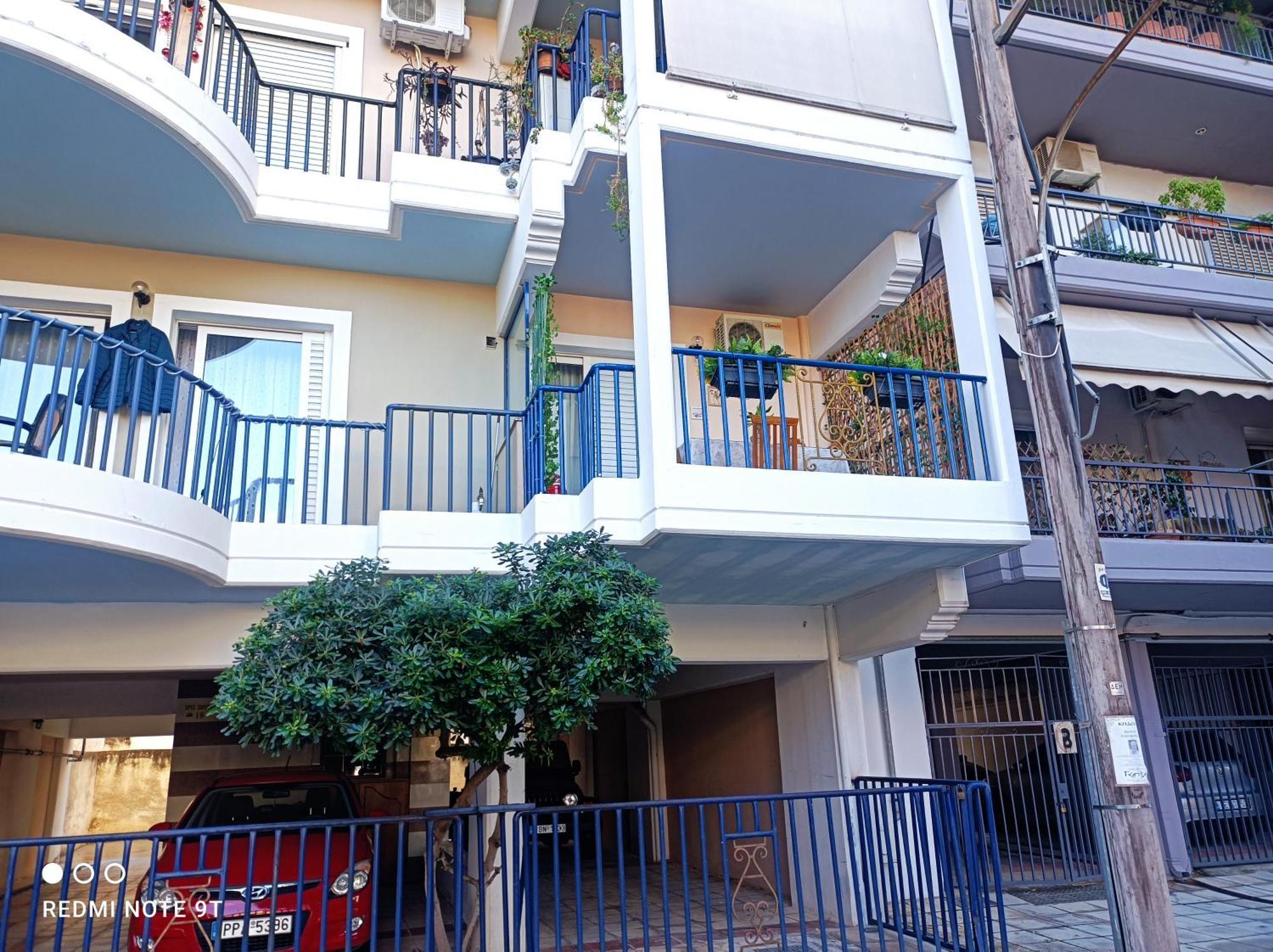 Central Sweet Home Larissa Bagian luar foto