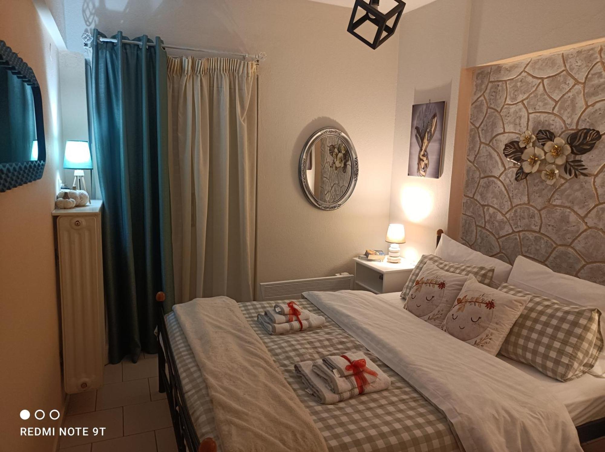 Central Sweet Home Larissa Bagian luar foto